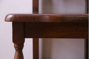 中古　透かし彫りが優し気な雰囲気のナラ材ダイニングチェア(ワークチェア、板座チェア、椅子)(3)