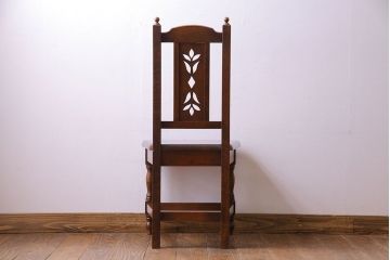 中古　透かし彫りが優し気な雰囲気のナラ材ダイニングチェア(ワークチェア、板座チェア、椅子)(3)