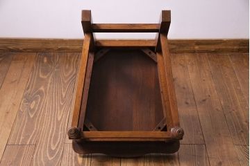 中古　透かし彫りが優し気な雰囲気のナラ材ダイニングチェア(ワークチェア、板座チェア、椅子)(3)