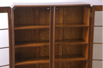 英国家具　オーク材　木のぬくもりを感じる小振りのブックケース(本箱、収納棚、飾り棚、キャビネット)