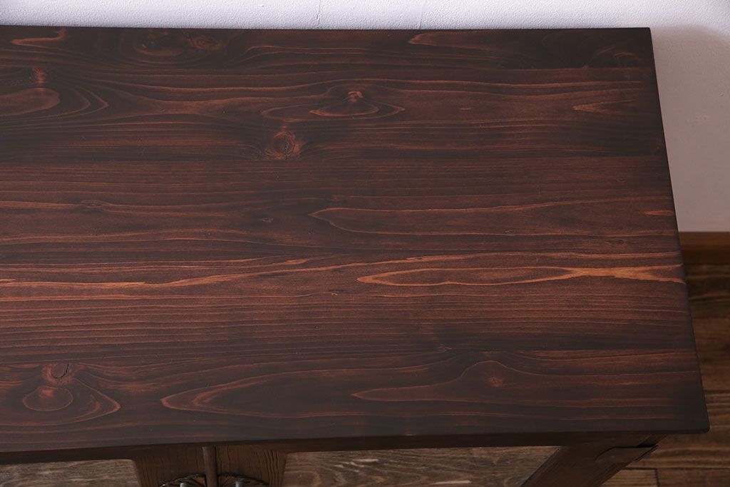 レトロ家具　昭和レトロ　前面のデザインがおしゃれなリメイクサイドボード(収納棚、リビングボード)