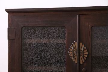 レトロ家具　昭和レトロ　前面のデザインがおしゃれなリメイクサイドボード(収納棚、リビングボード)