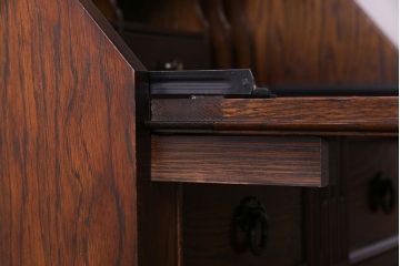 アンティーク家具　オーク材使用　渋みのある質感が魅力のライティングビューロー(簿記机、在宅ワーク、在宅用デスク)