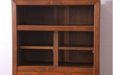 アンティーク家具　和製アンティーク　明治大正期　和の風情を感じる小振りの水屋箪笥(食器棚、収納棚、戸棚)