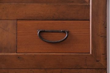 アンティーク家具　和製アンティーク　明治大正期　和の風情を感じる小振りの水屋箪笥(食器棚、収納棚、戸棚)