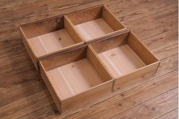 アンティーク家具　和製アンティーク　堂々とした佇まいの二段重ねガラス戸棚(収納棚、食器棚、飾り棚、ショーケース)