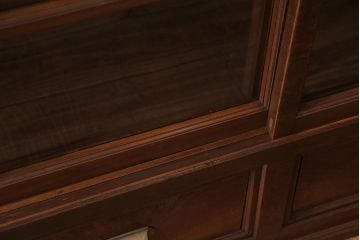 アンティーク家具　和製アンティーク　堂々とした佇まいの二段重ねガラス戸棚(収納棚、食器棚、飾り棚、ショーケース)