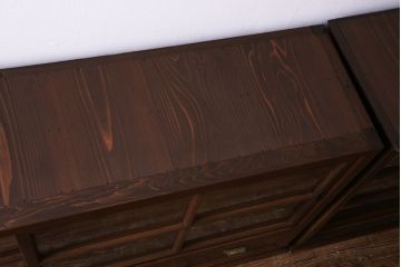 アンティーク家具　和製アンティーク　堂々とした佇まいの二段重ねガラス戸棚(収納棚、食器棚、飾り棚、ショーケース)