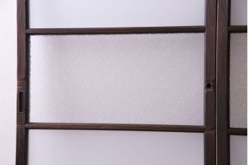 昭和初期　経年による風合いが魅力のガラス戸(建具、引き戸)2枚セット