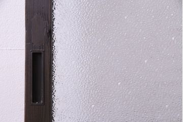昭和初期　経年による風合いが魅力のガラス戸(建具、引き戸)2枚セット
