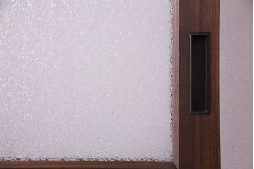 昭和初期　ダイヤガラス　木の風合いが味わい深いガラス戸(引き戸、建具)