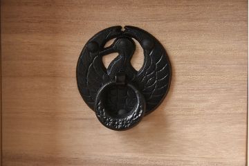 展示美品　岩谷堂箪笥　NO.630　桐文様　銀河8号　中型タンス(整理箪笥、チェスト、桐箪笥、桐たんす)