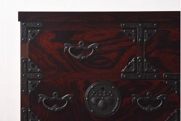 展示美品　岩谷堂箪笥　NO.630　桐文様　銀河8号　中型タンス(整理箪笥、チェスト、桐箪笥、桐たんす)