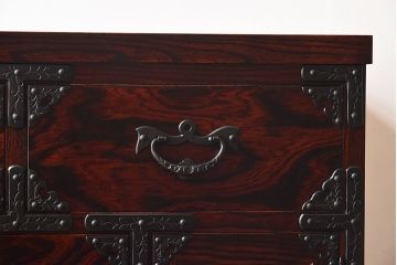 展示美品　岩谷堂箪笥　NO.630　桐文様　銀河8号　中型タンス(整理箪笥、チェスト、桐箪笥、桐たんす)