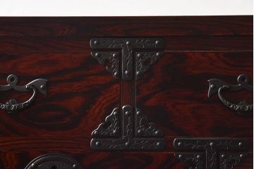 展示美品　岩谷堂箪笥　NO.630　桐文様　銀河8号　中型タンス(整理箪笥、チェスト、桐箪笥、桐たんす)