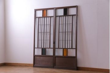 大正ロマン　変わり型の格子が上品な雰囲気のガラス戸(引き戸、建具)2枚組