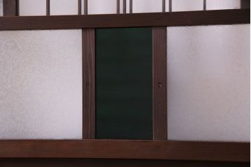 大正ロマン　変わり型の格子が上品な雰囲気のガラス戸(引き戸、建具)2枚組