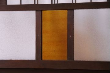 大正ロマン　変わり型の格子が上品な雰囲気のガラス戸(引き戸、建具)2枚組