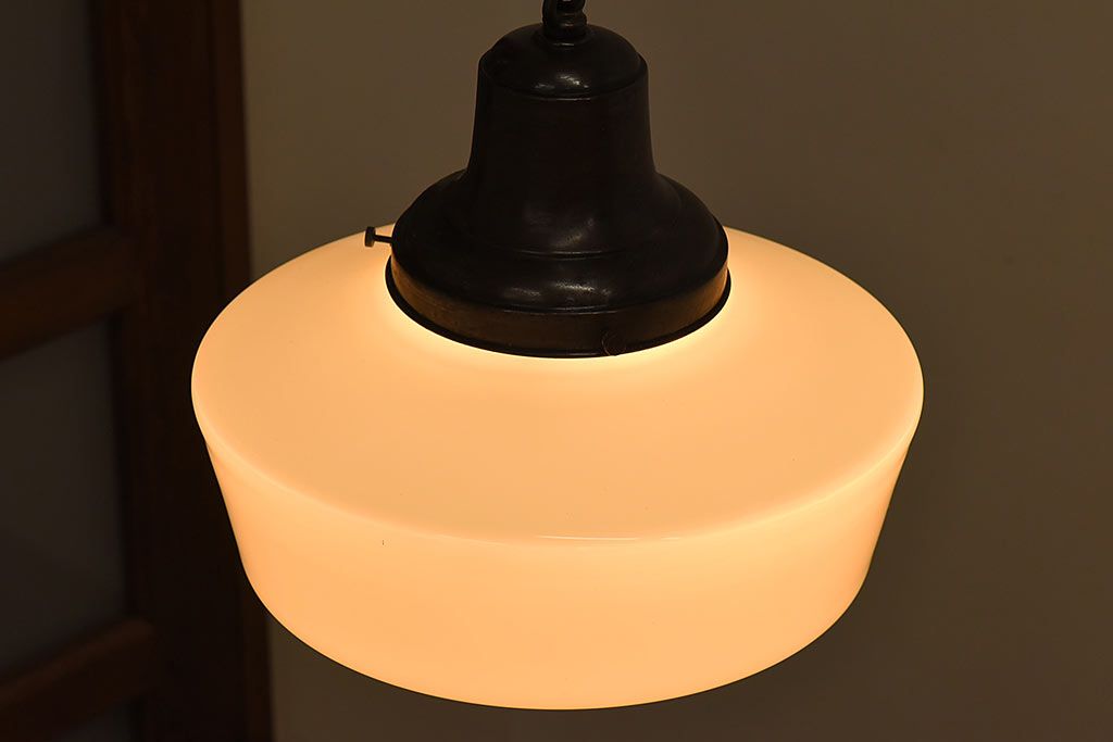 昭和レトロ ぽってりとしたフォルムが素朴な味わいのペンダントライト(天井照明、吊り下げ照明)(1)