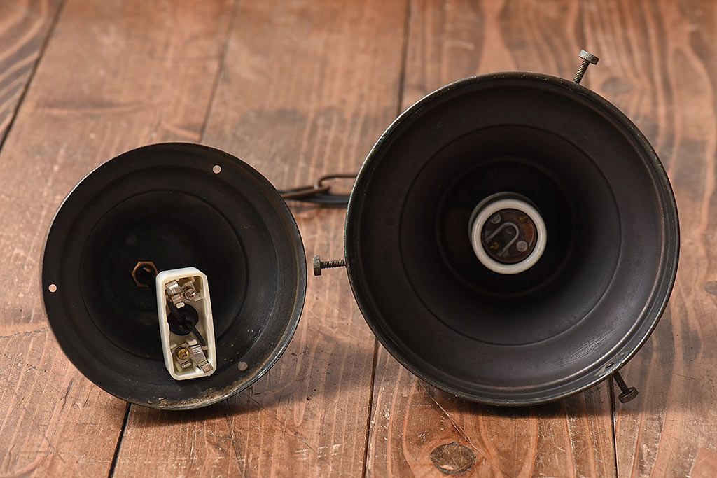 昭和レトロ ぽってりとしたフォルムが素朴な味わいのペンダントライト(天井照明、吊り下げ照明)(1)