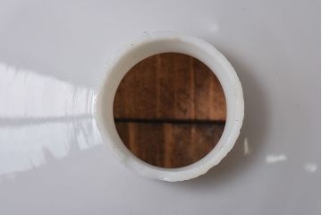 昭和レトロ　シンプルな白い笠が魅力的なシェード(電笠)(1)