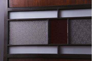 大正ロマン　漆塗りで上質な幅広ガラス帯戸(引き戸、ガラス戸)2枚セット