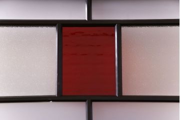 大正ロマン　漆塗りで上質な幅広ガラス帯戸(引き戸、ガラス戸)2枚セット