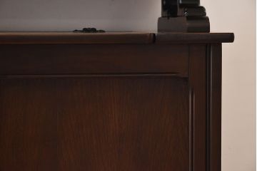 中古　イギリス家具　重厚さを感じるモンクスベンチ(サイドボード、長椅子、飾り台)