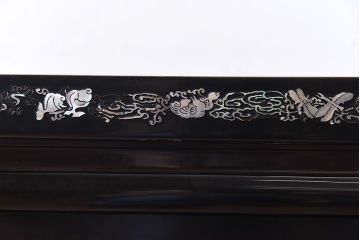 中古　ゴージャスな螺鈿ローボード(サイドボード、チェスト、飾り台)