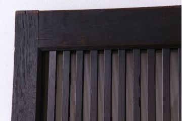 和製アンティーク　金具がアクセントのモダンな蔵戸(引き戸、建具、玄関戸)