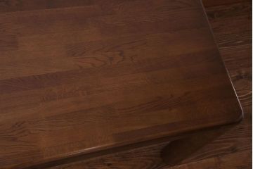 中古　飛騨産業　キツツキマーク　ぬくもりを感じるナラ材のダイニングテーブル