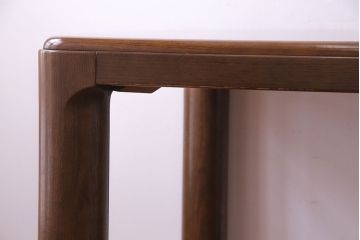 中古　飛騨産業　キツツキマーク　ぬくもりを感じるナラ材のダイニングテーブル