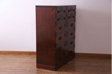 中古 伝統民芸家具 岩谷堂箪笥　高級感ある存在感の杢目と金具が魅力的な整理箪笥(衣装箪笥、引き出し)(定価約50万円)