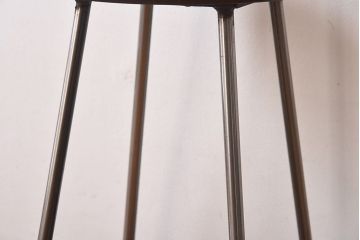 アンティーク雑貨　ラフジュ工房オリジナル　シンプルな細身の鉄脚が魅力の丸スツール(椅子、チェア)