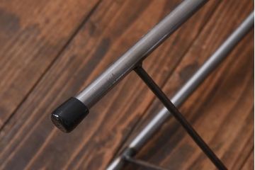 アンティーク雑貨　ラフジュ工房オリジナル　シンプルな細身の鉄脚が魅力の丸スツール(椅子、チェア)