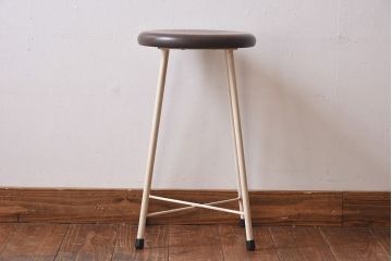 アンティーク雑貨　ラフジュ工房オリジナル　ナチュラルペイントが愛らしい鉄脚丸スツール(椅子、チェア)(1)