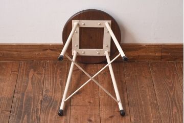 アンティーク雑貨　ラフジュ工房オリジナル　ナチュラルペイントが愛らしい鉄脚丸スツール(椅子、チェア)(1)