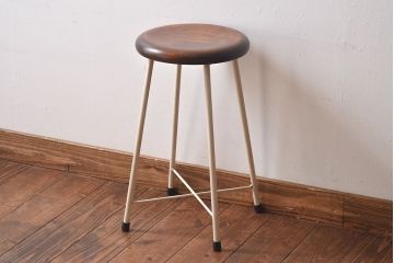 アンティーク雑貨　ラフジュ工房オリジナル　ナチュラルペイントが愛らしい鉄脚丸スツール(椅子、チェア)(2)