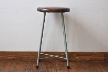 アンティーク雑貨　ラフジュ工房オリジナル　ナチュラルペイントが愛らしい鉄脚丸スツール(椅子、チェア)(3)