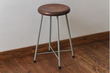 アンティーク雑貨　ラフジュ工房オリジナル　ナチュラルペイントが愛らしい鉄脚丸スツール(椅子、チェア)
