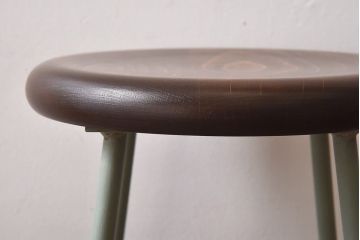 アンティーク雑貨　ラフジュ工房オリジナル　ナチュラルペイントが愛らしい鉄脚丸スツール(椅子、チェア)