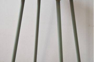 アンティーク雑貨　ラフジュ工房オリジナル　ナチュラルペイントが愛らしい鉄脚丸スツール(椅子、チェア)