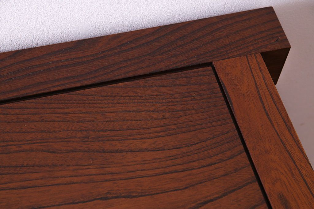 ビンテージ家具　ビンテージ　国産手造り　木肌のあたたかみが魅力のケヤキ製車箪笥(帳場箪笥、戸棚)