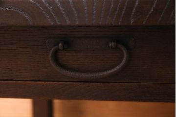 アンティーク家具　和製アンティーク　大胆な杢目が目を引く総ケヤキ材の文机(センターテーブル)