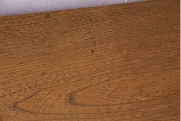 レトロ家具　昭和レトロ　明るい色味が魅力!栓材製の小振りな文机(センターテーブル)