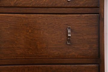 アンティーク家具　イギリスアンティーク　オーク材　小振りのサイズがうれしいライティングビューロー(デスク、ワークデスク、サイドチェスト)