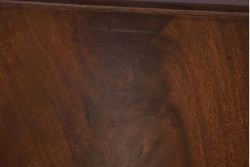 アンティーク家具　イギリスアンティーク　ウォールナットの杢目が美しい小振りのライティングビューロー(ワークデスク、在宅ワーク、在宅用、サイドチェスト)