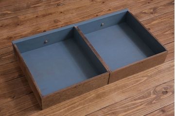 ペイント家具　飾り棚がおしゃれなイギリスビンテージの食器棚(収納棚、戸棚、キャビネット)