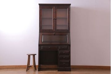 中古　北海道民芸家具　上品な雰囲気漂うビューローブックケース(ライティングビューロー、机、本箱、収納棚)(定価約49万円)