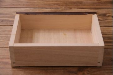 中古　北海道民芸家具　上品な雰囲気漂うビューローブックケース(ライティングビューロー、机、本箱、収納棚)(定価約49万円)